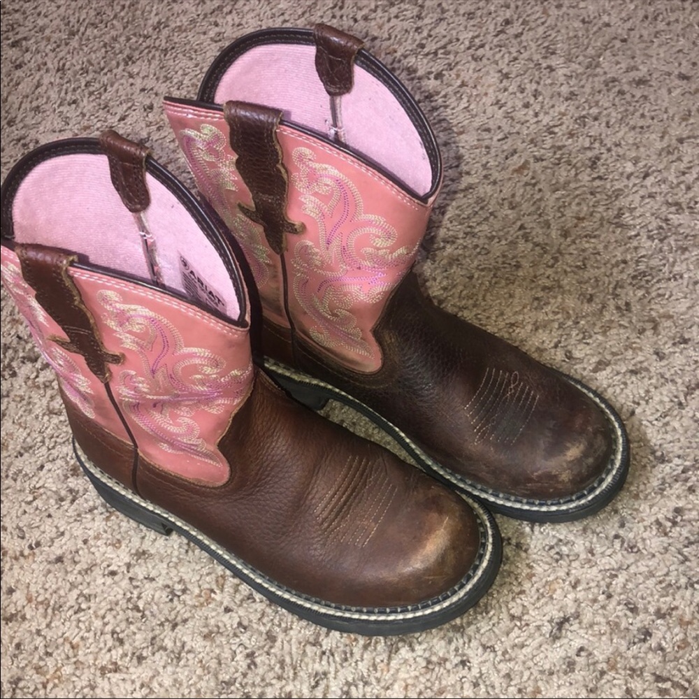 Size 7 pink and brown artist boots